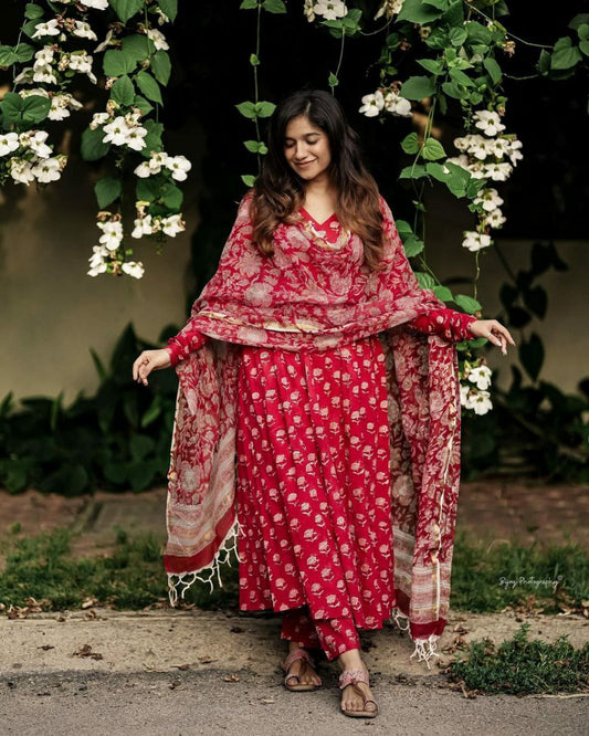 Designer Kurti Set With Dupatta For Women