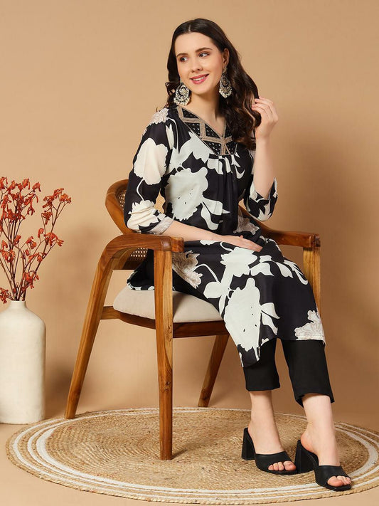 NEW DESIGNER KURTI SET