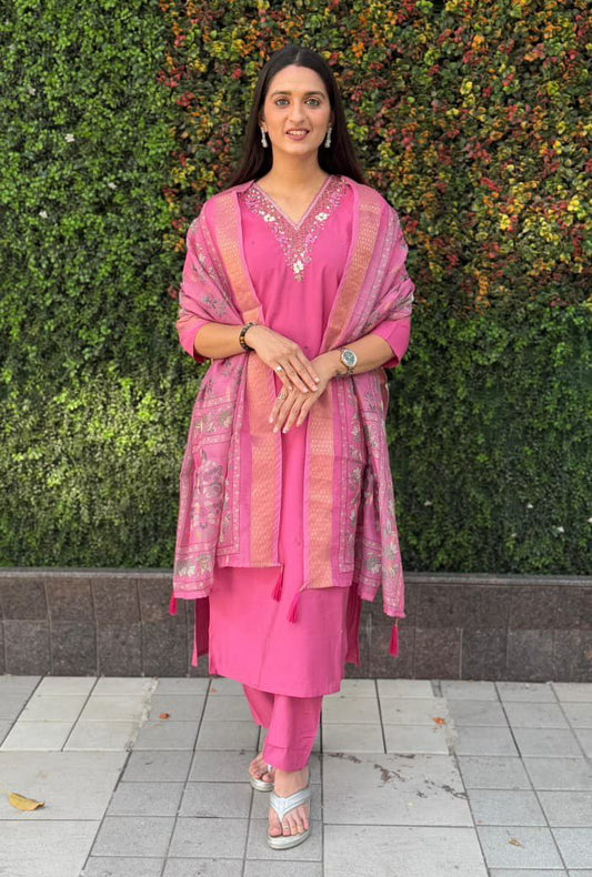Heavy Chanderi Jecard With Digital Print With Latkan (2.30 Mtr)