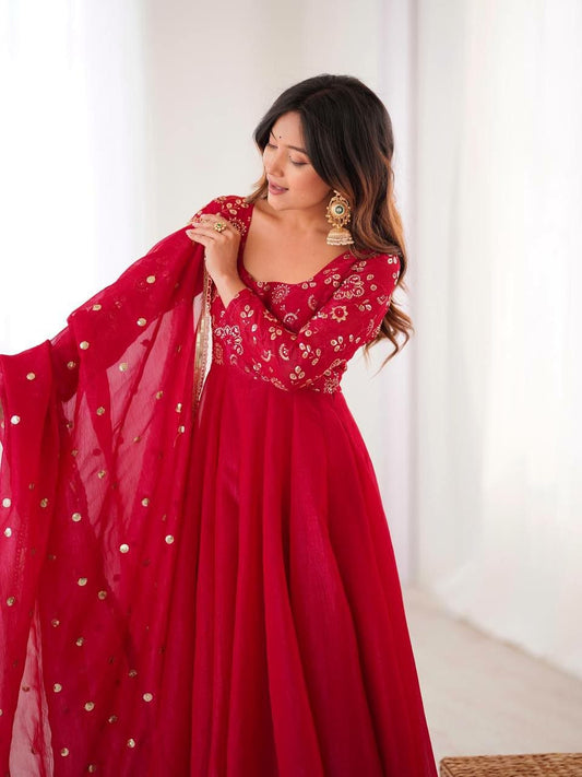 Designer Red Anarkali Dress with Intricate Gold Thread Work - Luxury Georgette Ethnic Wear for Festivals - Readymade Indian Floor Length Gown Set