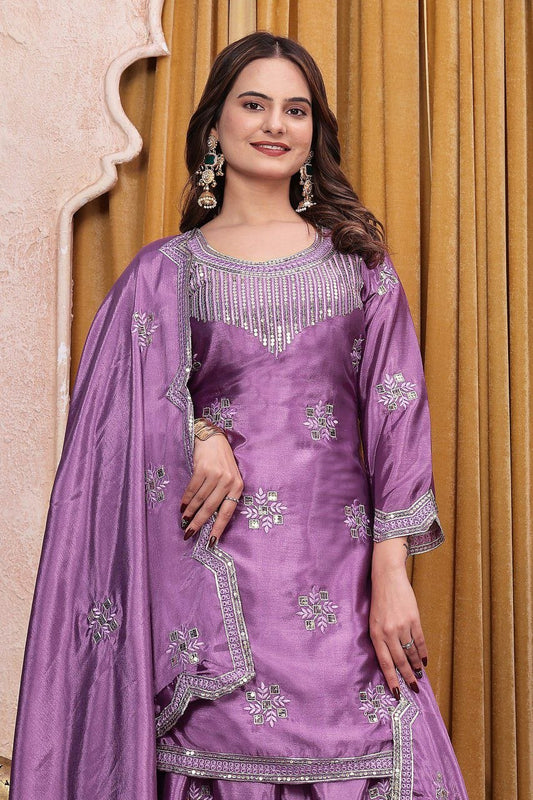 Sarara And Kurti