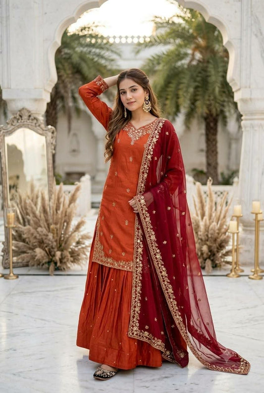 Sarara And Kurti