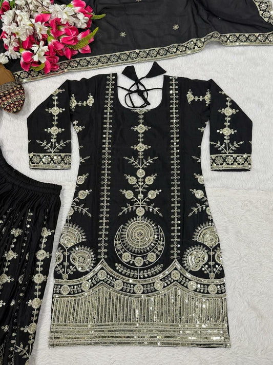 Sarara And Kurti