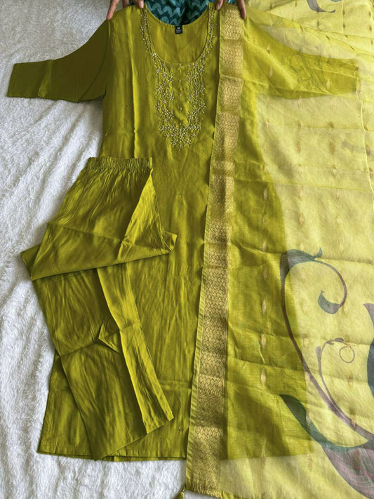 Heavy Chanderi Jecard With Digital Print With Latkan Kurtis