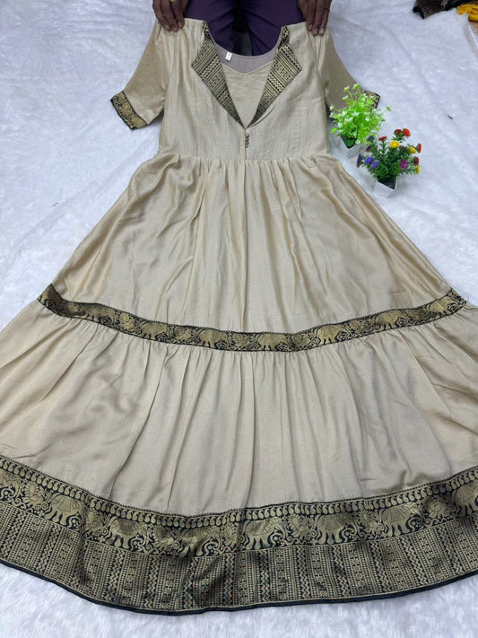 HAVEY VICHITR SILK WITH JACQUARD SILK LESS JACKET COLLAR WITH 2 TAYAR GOWN