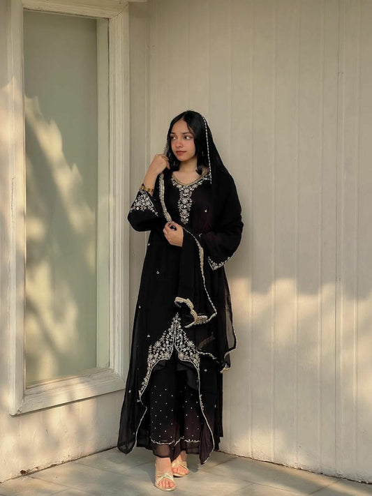 HAVY FOX GOARGATE WITH HAVY EMBROIDERY WORK