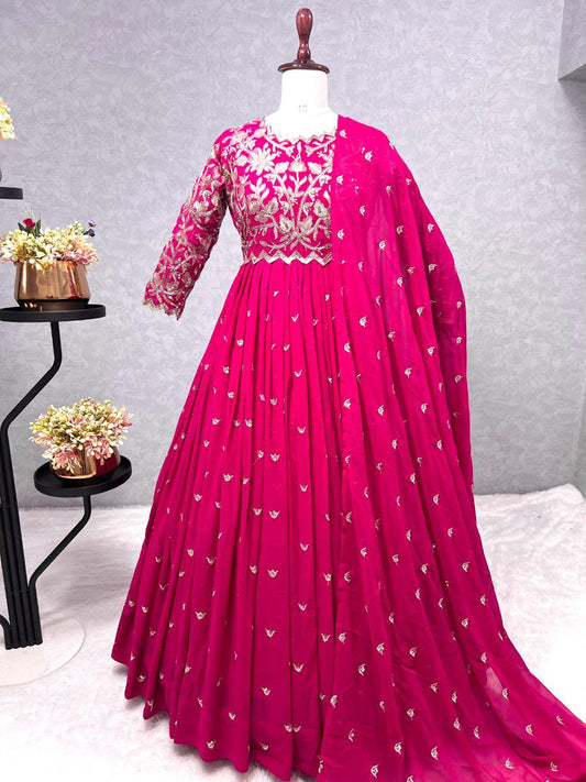 New Embroidered Designer Gown For Wedding For Women With New Stylish Wear