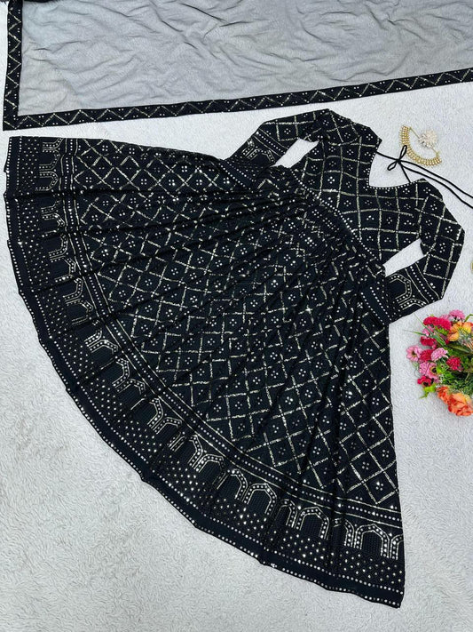 Faux Georgette Black And White Round Kurti Pair For Women