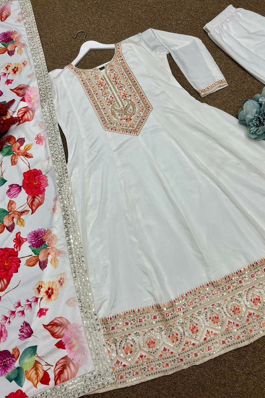 3 PIECE GOWN WITH PENT AND BEAUTIFUL DUPATTA FABRICS DETAILS GOWN