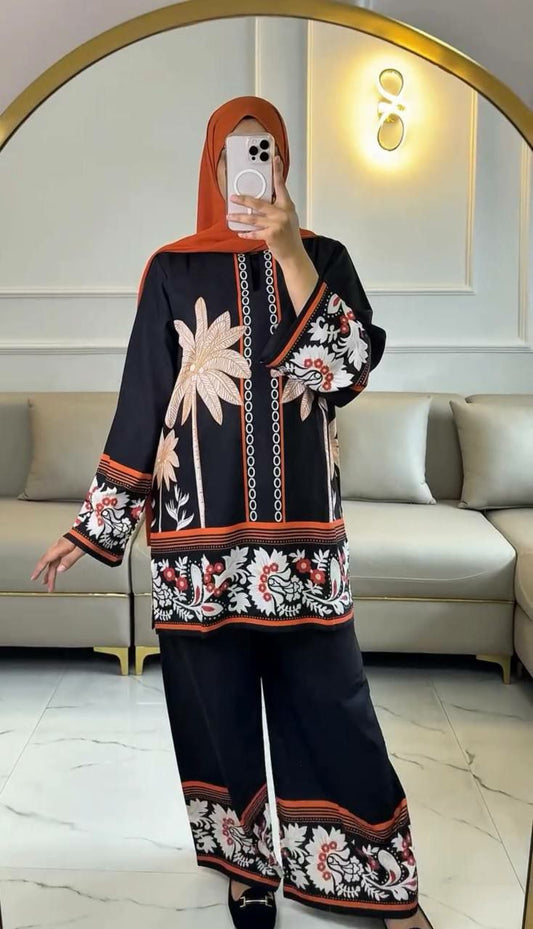 HEAVY NATURAL CREPE WITH ATTRACTIVE & BEUTYFUL DIGITAL PRINT WORK SUIT