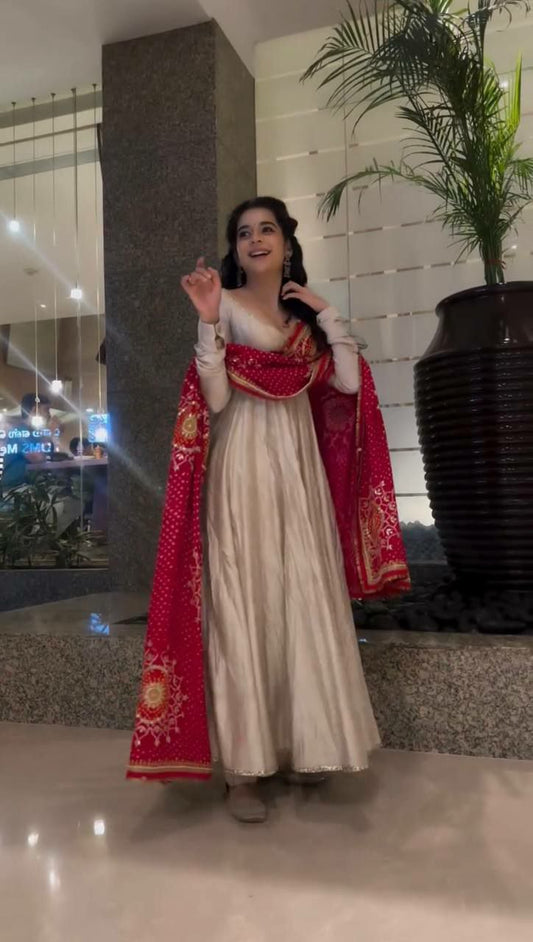 Roman Silk With Lace Border With Fully Flair & Digital Print With Lace Border Dupatta Type Bottom Gown