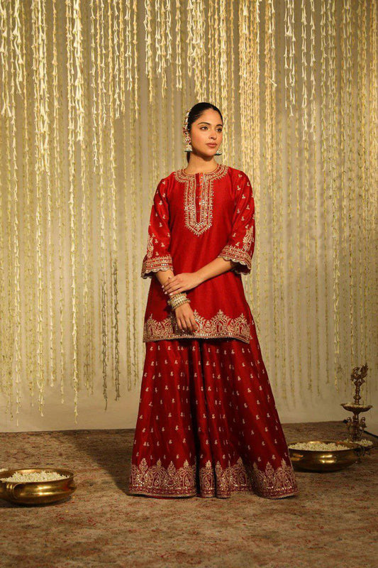 Chinon Silk With Micro Inner And Thread & Sequence With Four Side Lace Border Work Top & Lehenga