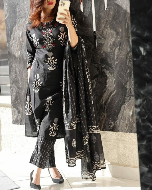 Designer Kurti Set With Dupatta For Women