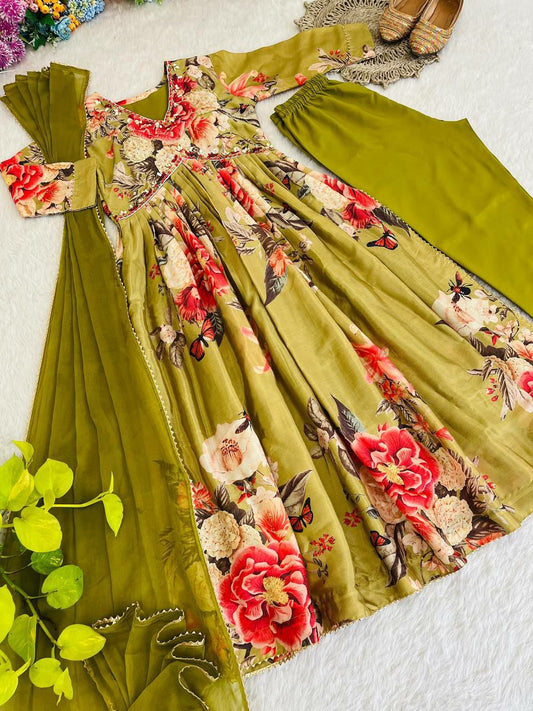 Presenting by New special party wear Aliya cut Dresses Dupatta pant