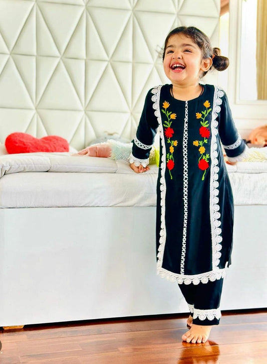 Heavy Fox Georgette With Embroidery Work With Heavy Less Border With Back Side Zip Dress