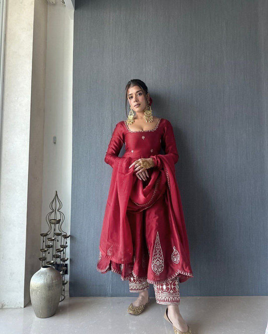Natural Crepe With Inner And Thread & Sequence Work Type Anarkali Dress & Pent