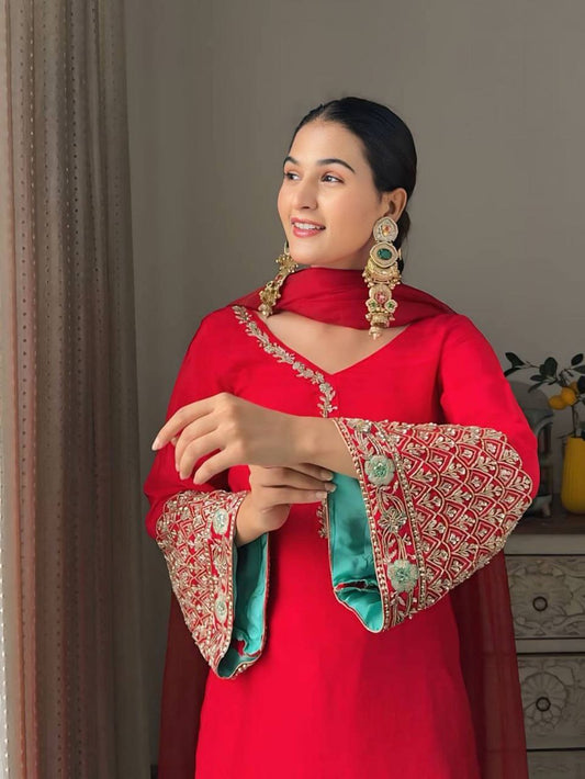 HAVY FOX GOARGATE WITH MICRO COTAN AND HAVY EMBROIDERY WORK WITH ELASTIC WITH LACE WORK BOTTAM DRESS