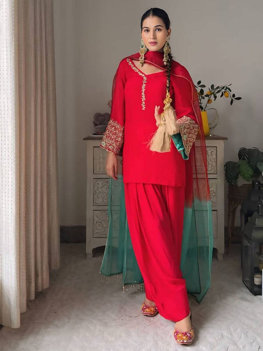 HAVY FOX GOARGATE WITH MICRO COTAN AND HAVY EMBROIDERY WORK WITH ELASTIC WITH LACE WORK BOTTAM DRESS