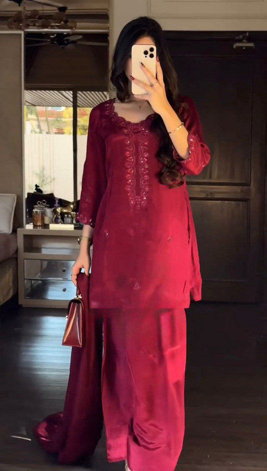 Chinon Silk With Micro Inner And Thread With Sequence Work With Elastic Salwar Suit