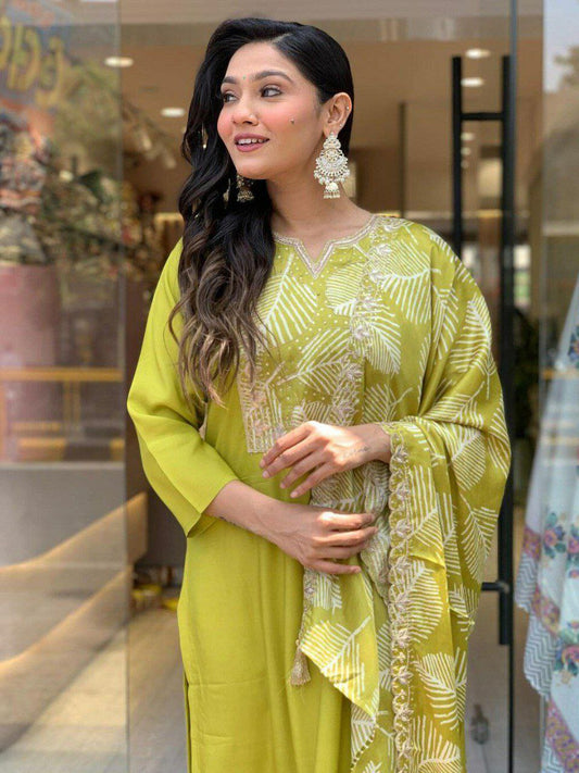 Beautiful Designer Kurta Suit set On heavy Viscose fabric with Inner