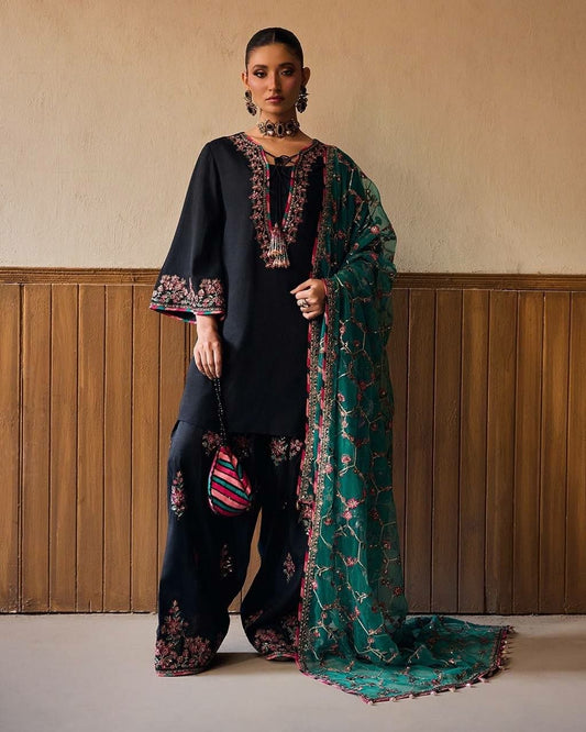Sophisticated Black Crepe Kurta Set with Teal Organza Dupatta & Mukaish work