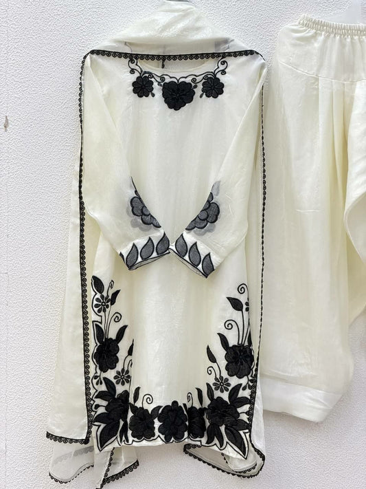 Chic Off-White Organza Kurta Set with Bold Black Floral Embroidery