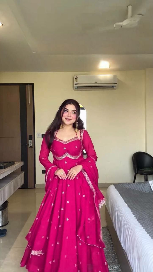 Premium Scarlet Readymade Garment: Designer Anarkali Suit for Festive Occasions
