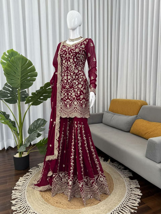 Sarara And Kurti