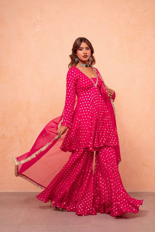 Sarara And Kurti