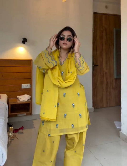 Patiyala And Kurti Set