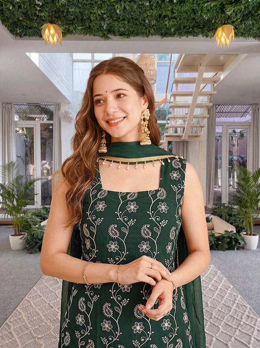 Sarara And Kurti
