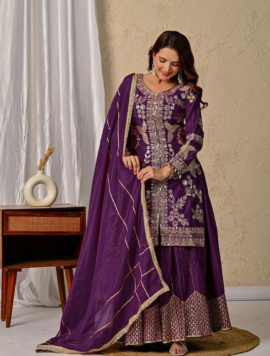 Sarara And Kurti