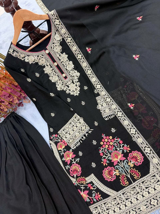 Sarara And Kurti
