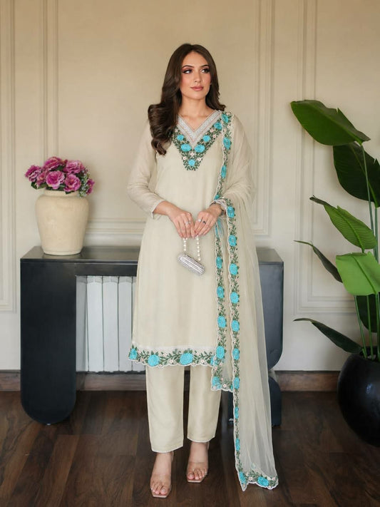 Pent And Kurti