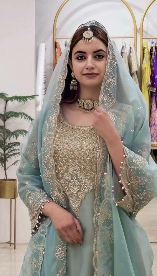 Sarara And Kurti