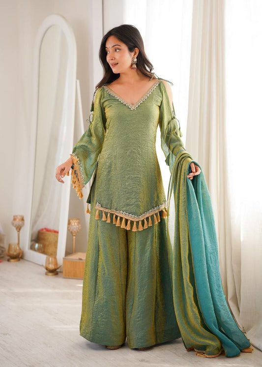 Sarara And Kurti
