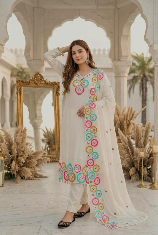 Pent And Kurti
