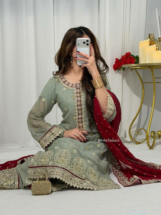 Sarara And Kurti