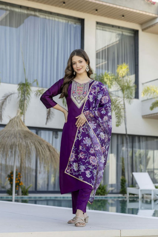 PURE VISCOSE CHANDERI COTTON SILK WITH SEQUENCE COADING EMBROIDERY WORK